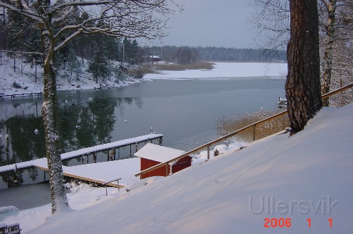 DSC00012.JPG - Sjön ligger lugn