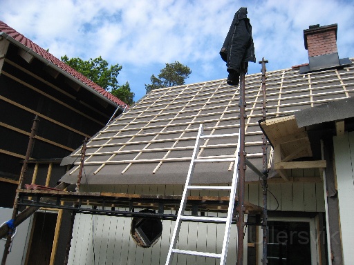 IMG_2083.JPG - Läktat på framsidan